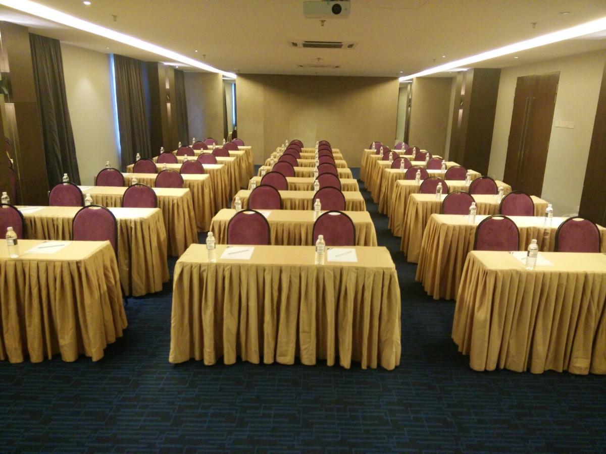 The Leverage Business Hotel Johor Bahru Kültér fotó
